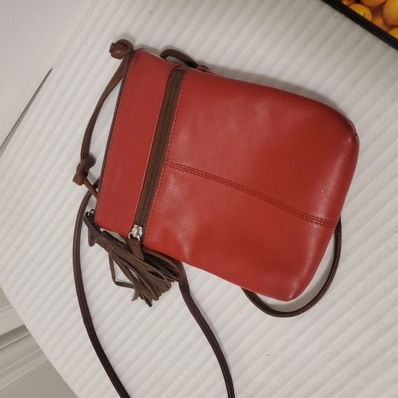 iLi Leather Tassel Red with Brown Trim Small Crossbody, classic - Picture 10 of 10